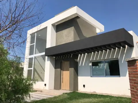 SANTA ELENA  UF 600