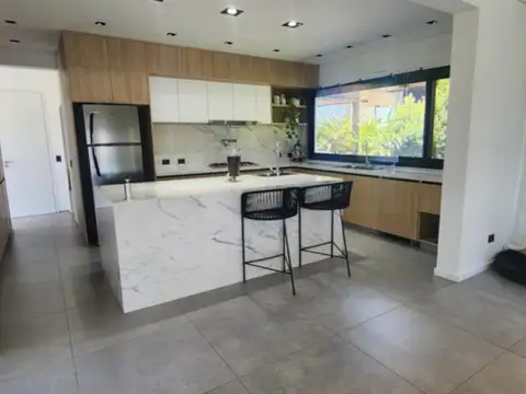 Casa en Alquiler A Estrenar