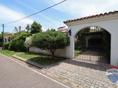 Casa en el Corazón de Country Club Aranjuez, UNICA