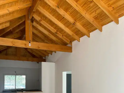 Casa 3 ambientes con 1 baño