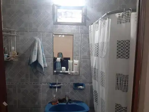 Depto Tipo Casa en Venta en Flores, USD 135.000