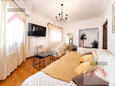 Depto Tipo Casa en Venta 40 años
