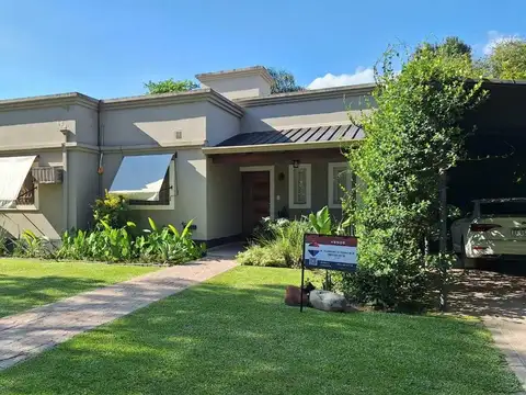 Casa en Venta 3 Dormitorios – B° Priv. Yerba Buena