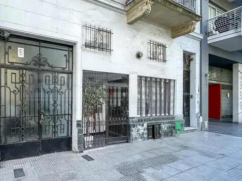 Depto Tipo Casa en Venta en Caballito, USD 200.000