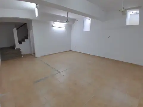 Local Comercial con Sótano 90m2 Capital