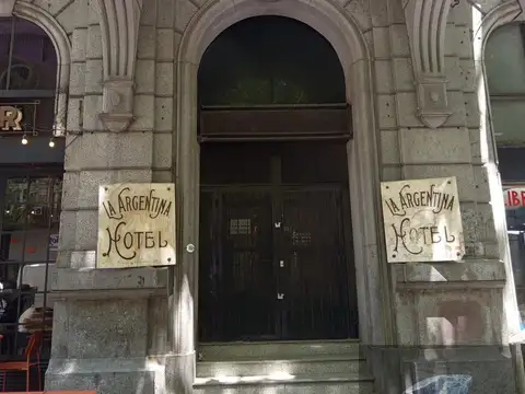 Hotel en Venta 100 años