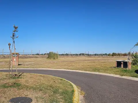 VENTA lote 1011m2 financia, permuta