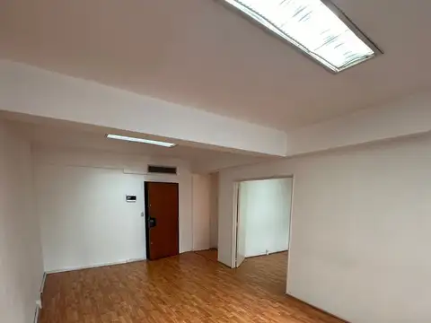 Avenida Hipólito Yrigoyen 1300