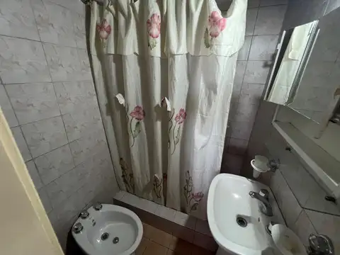 Depto Tipo Casa en Alquiler de 2 ambientes