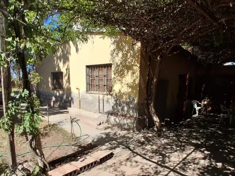 LOTE 2810 M2 Y CASA MIXTA 140M2