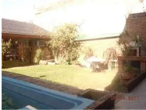 J Hernandez 4600