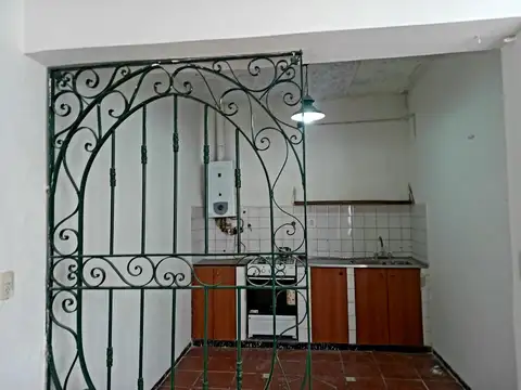 Depto Tipo Casa en Alquiler de 1 dormitorio