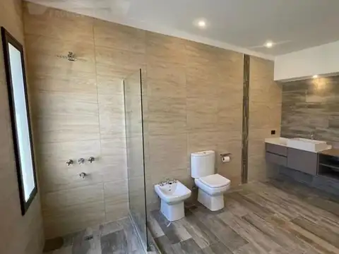 Casa en Alquiler al Noroeste