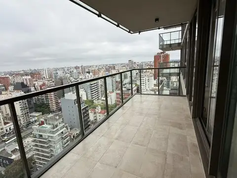MONOAMBIENTE CON BALCON EN TORRE WEIK