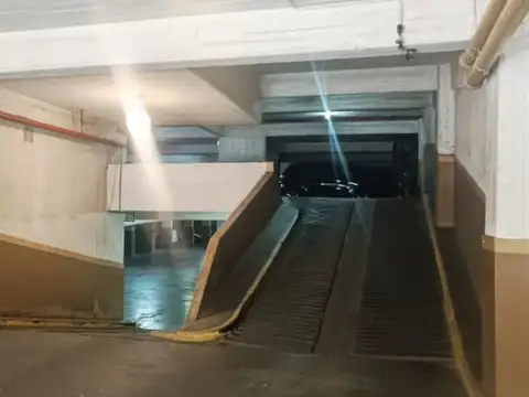 VENTA COCHERA ALMAGRO