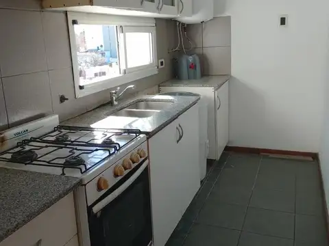 Departamento 5 ambientes con 2 baños