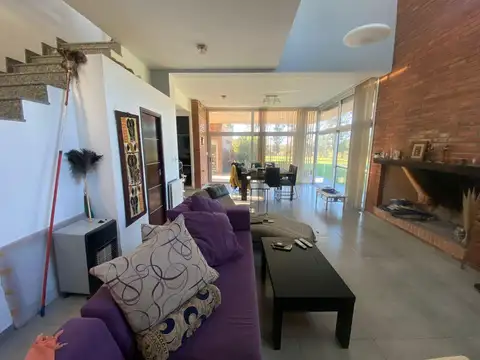 Casa en Venta en Oliveros, USD 195.000