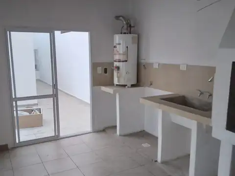 Casa en Alquiler de 4 dormitorios