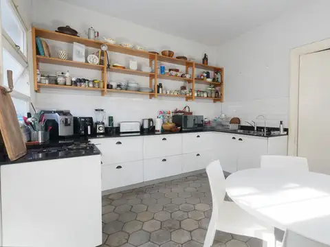 Casa 6 Ambientes Venta Florida Con Jardín y Patio