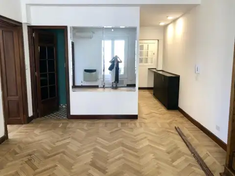 Avenida Hipólito Yrigoyen 600, Piso 4