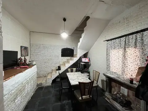 Beron de Estrada 6300