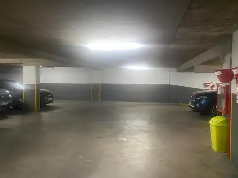 Venta Cochera fija cubierta en Recoleta