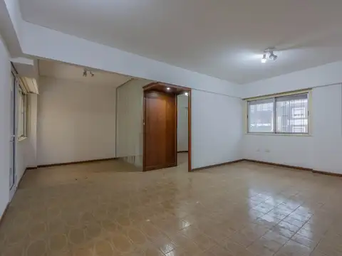 Oficina en Venta con 1 cochera