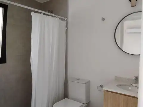 Luminoso penthouse de 3 ambientes en la zona más verde y tranquila de la ciudad. ¡Edificio con pilet
