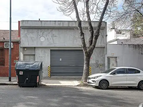 Boedo depósito en venta 250M2