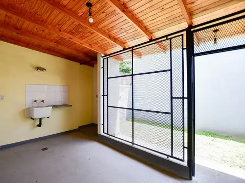 Depto Tipo Casa en Venta 5 años
