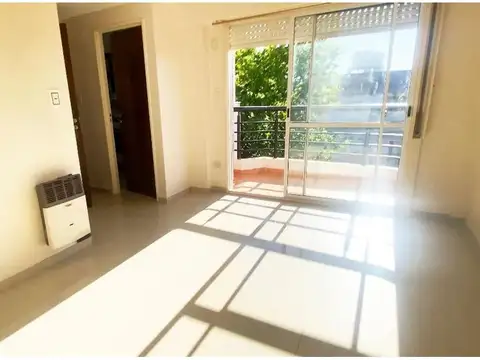 Departamento en Alquiler en Ramos Mejia Sur, $ 850.000