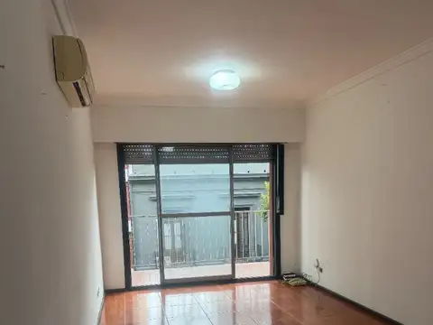 Iriarte 1700, Piso 4