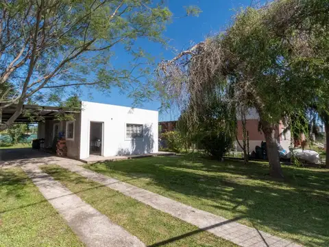 VENTA CASA A TERMINAR - BARRIO LAS TARDES ROLDAN.