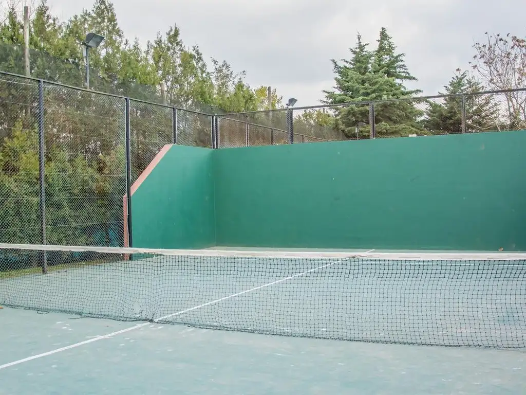 Actividades deportivas futbol, paddle en Bermudas