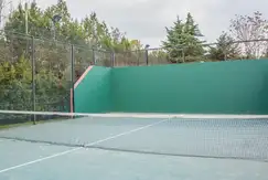 Actividades deportivas futbol, paddle en el Barrio cerrado, Bermudas