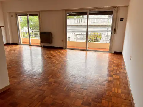 Departamento en Alquiler de 6 ambientes