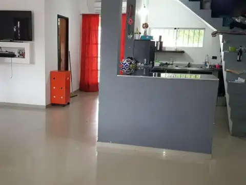 Casa en Alquiler en Los Hornos, $ 745.000