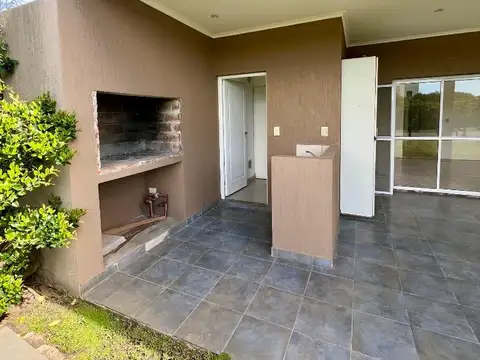 Casa en Alquiler al Noroeste