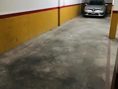 Cocheras cubiertas y descubiertas en Martinez a mts. de Av. Santa Fé