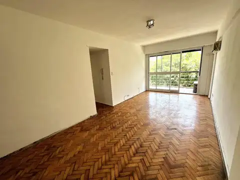 Departamento en venta al frente con balcon