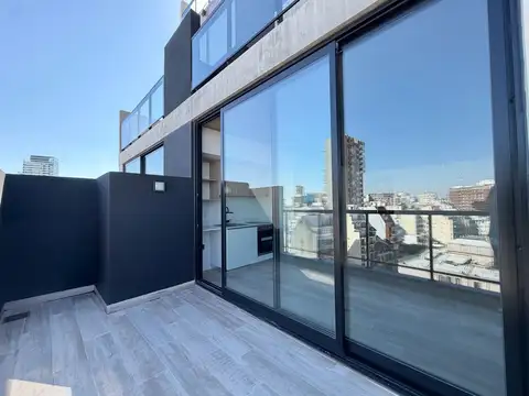 Excelente Monoambiente al frente con balcón aterrazado a estrenar.