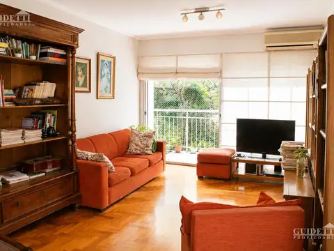 Venta Departamento 4 ambientes Con Depencia y Cochera cubierta Villa Urquiza