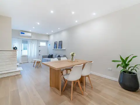 Depto Tipo Casa en Venta de 3 ambientes