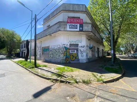 Ideal Inversores -Venta de Departamento con amplio Local Comercial – Temperley