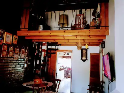 Casa en Venta con 1 cochera