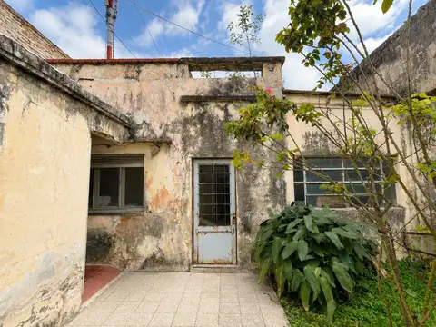 VENTA - Terreno en Echesortu 180m2