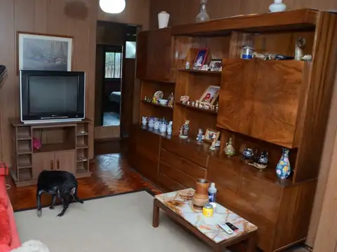 VENTA CASA 375M2 4AMB. PARQUE, PATIO, CONSULTORIO