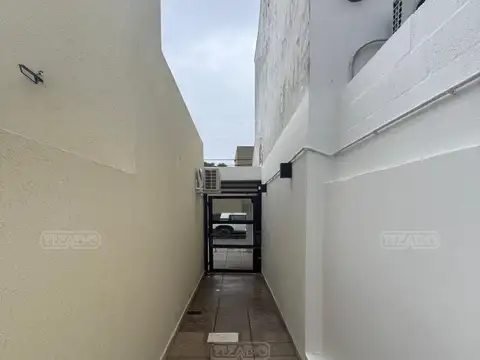 Casa en Alquiler al Oeste