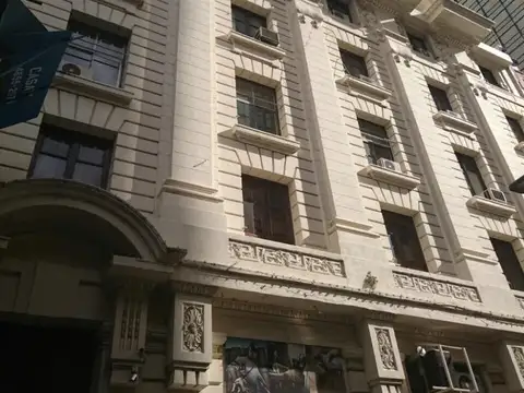 EXCELENTE OPORTUNIDA -VENTA OFICINA  EDIFICIO HISTORICO