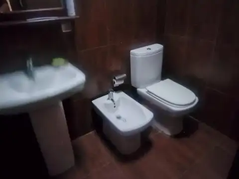 Casa en Venta con 4 cocheras